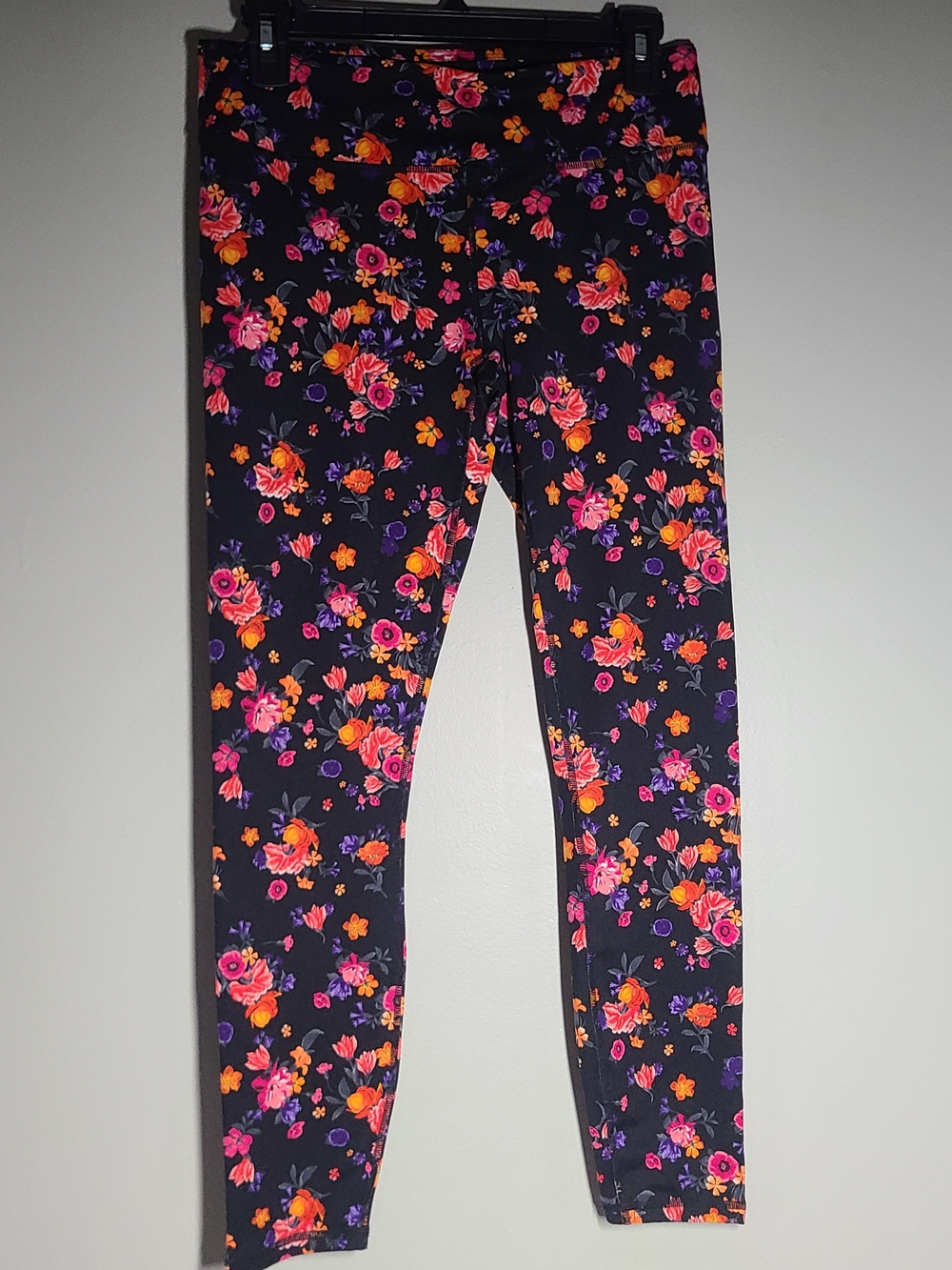 3for15 - Fabletics Black Floral Print Leggings with Pink, Orange, Purple Flowers